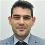 Laureato impartisce lezioni di diritto